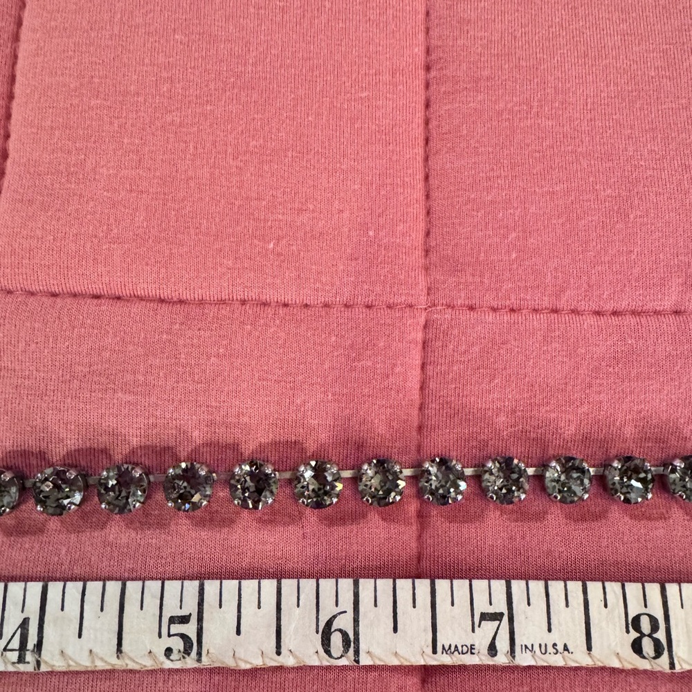 Elegant Grey 33 Crystal 20” Necklace